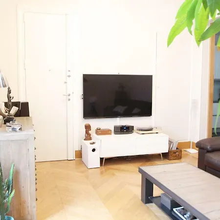 Hostnfly - Superb Near Montmartre Apartment *